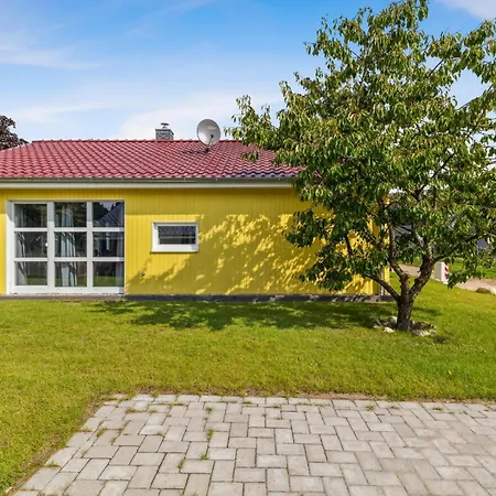 Lovely Home In Krems Iiwarderbrück *
